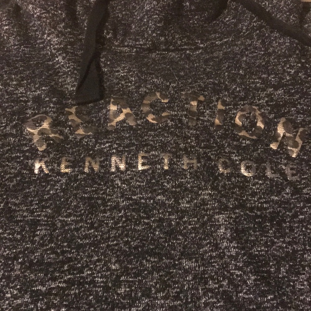 Kenneth Cole Reaction Sweatshirt - Picture 3 of 4